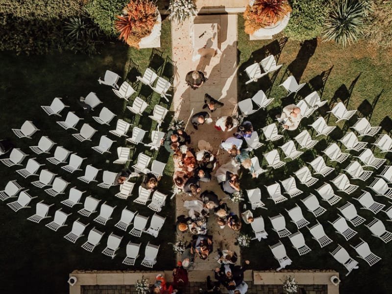 Fotografo-Videomaker-Verona-LabEvents-Andrea-Pilotta-Droni-Professionalità-e-Creatività-per-i-Tuoi-Eventi Matrimoni, eventi, aziende: riprese video e fotografia per ogni occasione Fotografo videomaker Verona LabEvents Andrea Pilotta droni offre servizi personalizzati per ogni tipo di evento. Che si tratti di matrimoni, shooting aziendali o eventi privati, ogni dettaglio viene curato con attenzione e professionalità. Le riprese con droni aggiungono un tocco spettacolare ai video, garantendo immagini mozzafiato. Il servizio fotografia in Veneto è perfetto per chi cerca qualità e innovazione. Ogni progetto è un'opera d’arte visiva che racconta emozioni e storie indimenticabili.